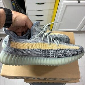 Adidas Yeezy 350 men’s size 12 in excellent condition. See pictures.